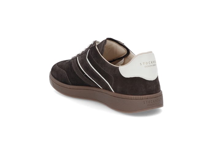 Tidløs semsket herresneaker STOCKHOLM DESIGN GROUP Tidløs semsket herresneaker STOCKHOLM DESIGN GROUP