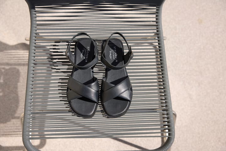 Mjuk lädersandal STOCKHOLM DESIGN GROUP Mjuk lädersandal STOCKHOLM DESIGN GROUP