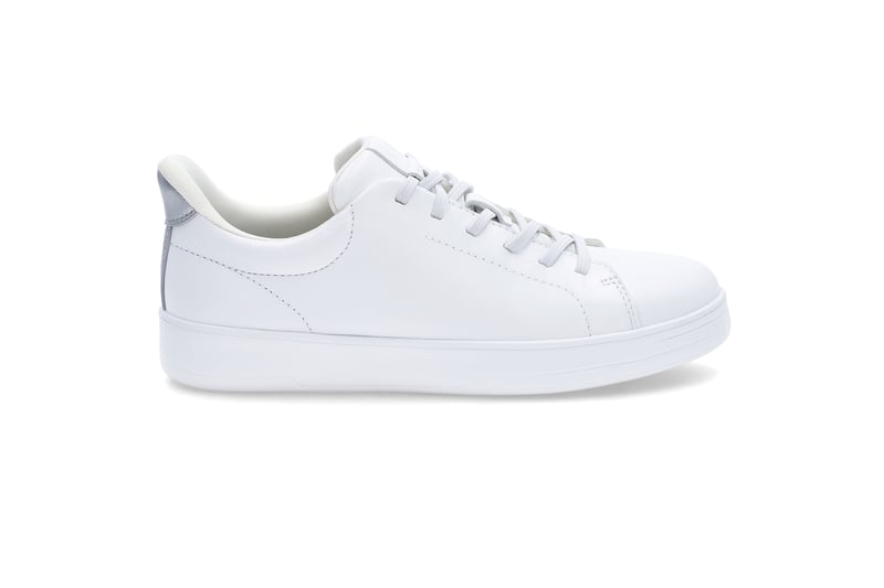 Bekväm och sportig sneaker SOFTWALK