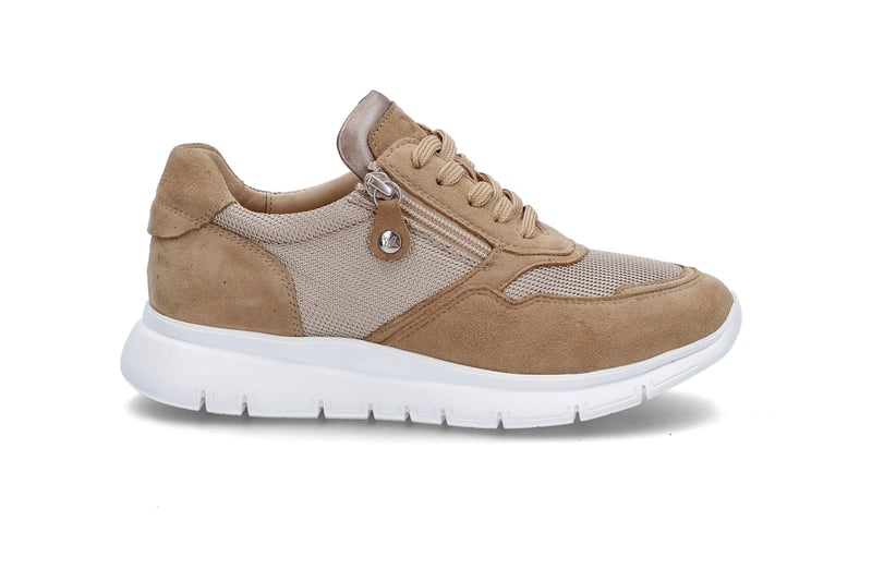 Sportig och lätt sneaker SOFTWALK Sportig och lätt sneaker SOFTWALK