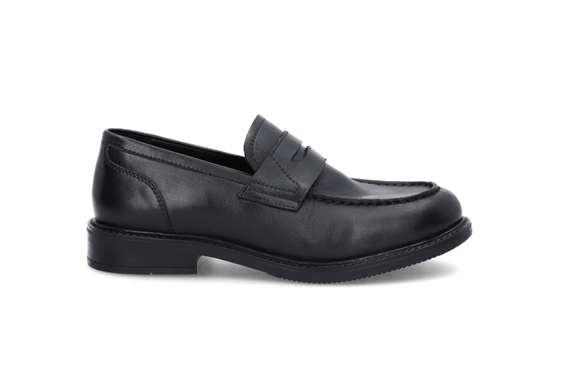 Tidlösa loafers i läder PRIVÉ