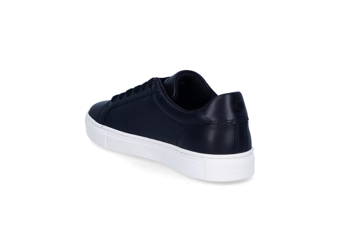 Tidløse skinnsneakers STOCKHOLM DESIGN GROUP Tidløse skinnsneakers STOCKHOLM DESIGN GROUP