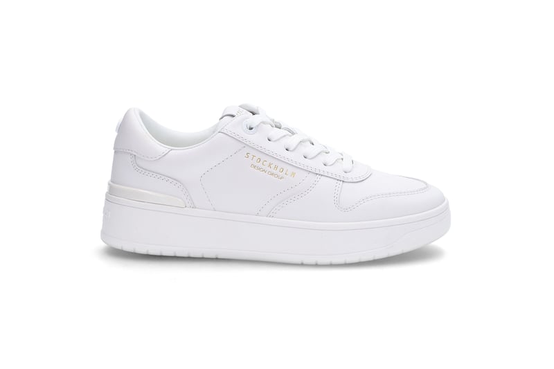 Vita lädersneakers med platå STOCKHOLM DESIGN GROUP Vita lädersneakers med platå STOCKHOLM DESIGN GROUP