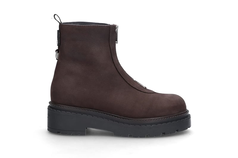 Trendy boots STOCKHOLM DESIGN GROUP Trendy boots STOCKHOLM DESIGN GROUP