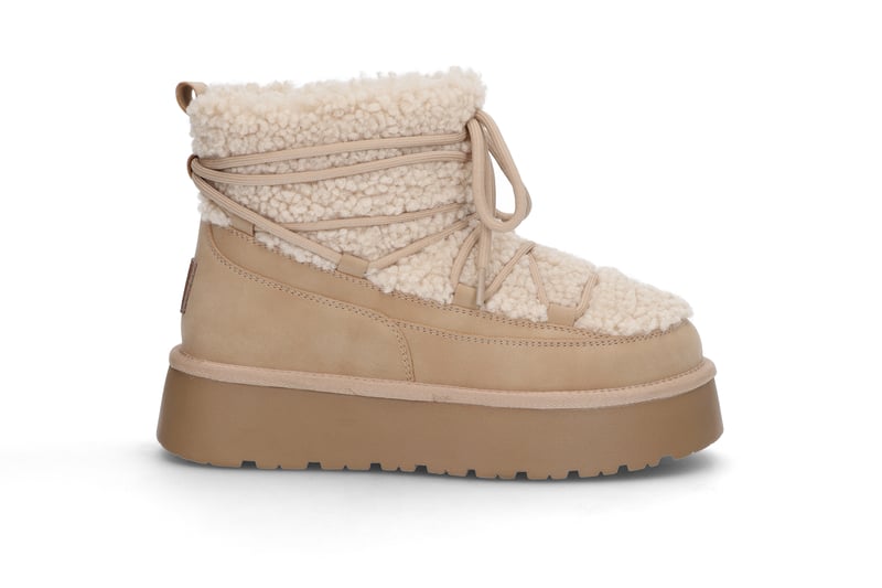 Trendy boots UNIFIED Trendy boots UNIFIED