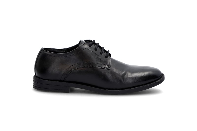 Klassisk dressko JOHN WESTBURY