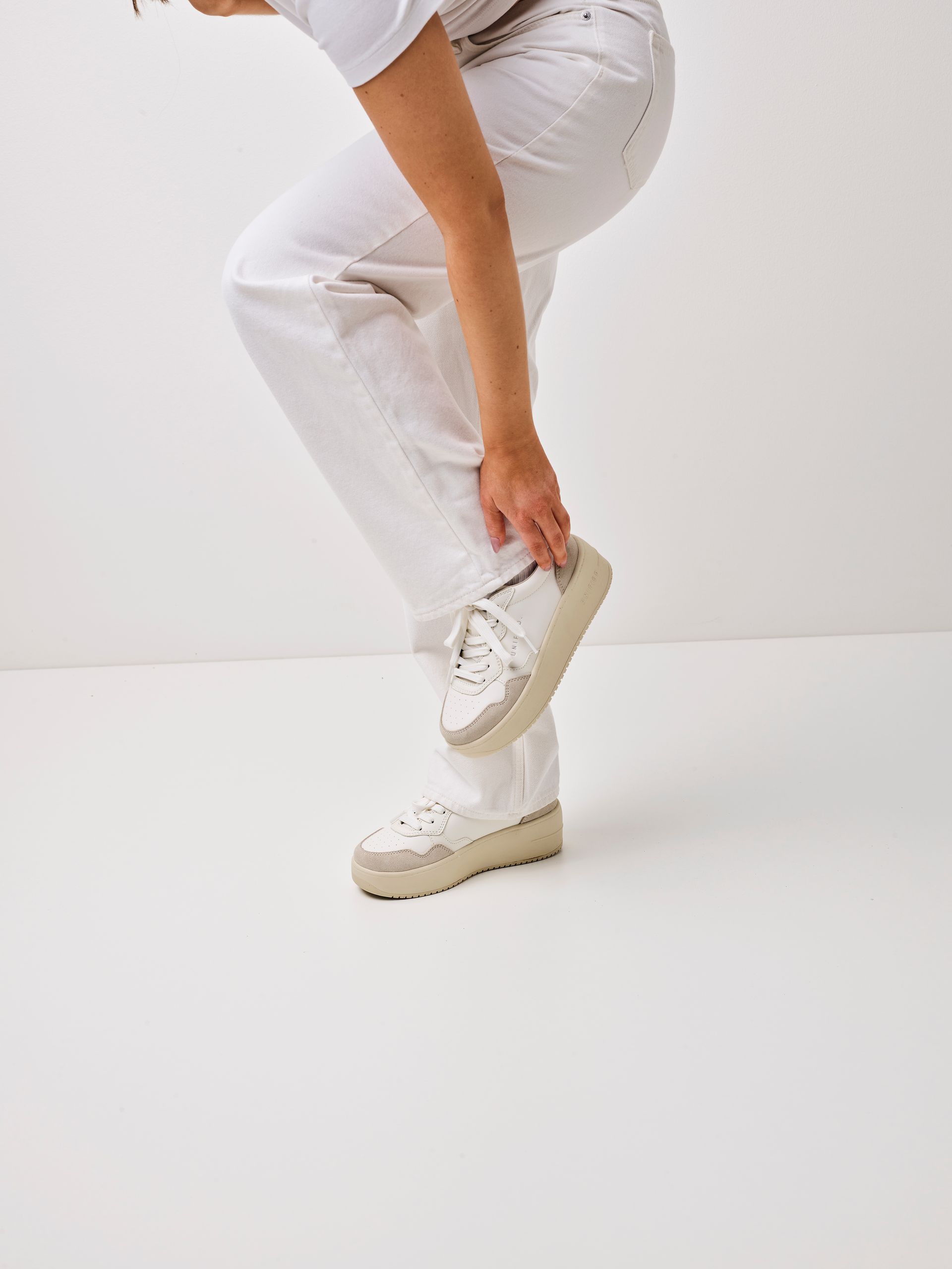 UNIFIED 1206 OFFWHITE UNIFIED