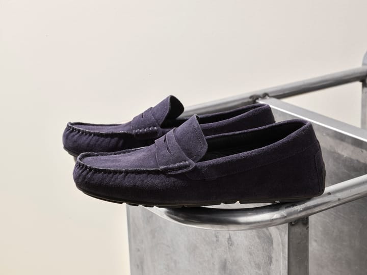 STOCKHOLM DESIGN GROUP 2131 NAVY STOCKHOLM DESIGN GROUP STOCKHOLM DESIGN GROUP 2131 NAVY STOCKHOLM DESIGN GROUP