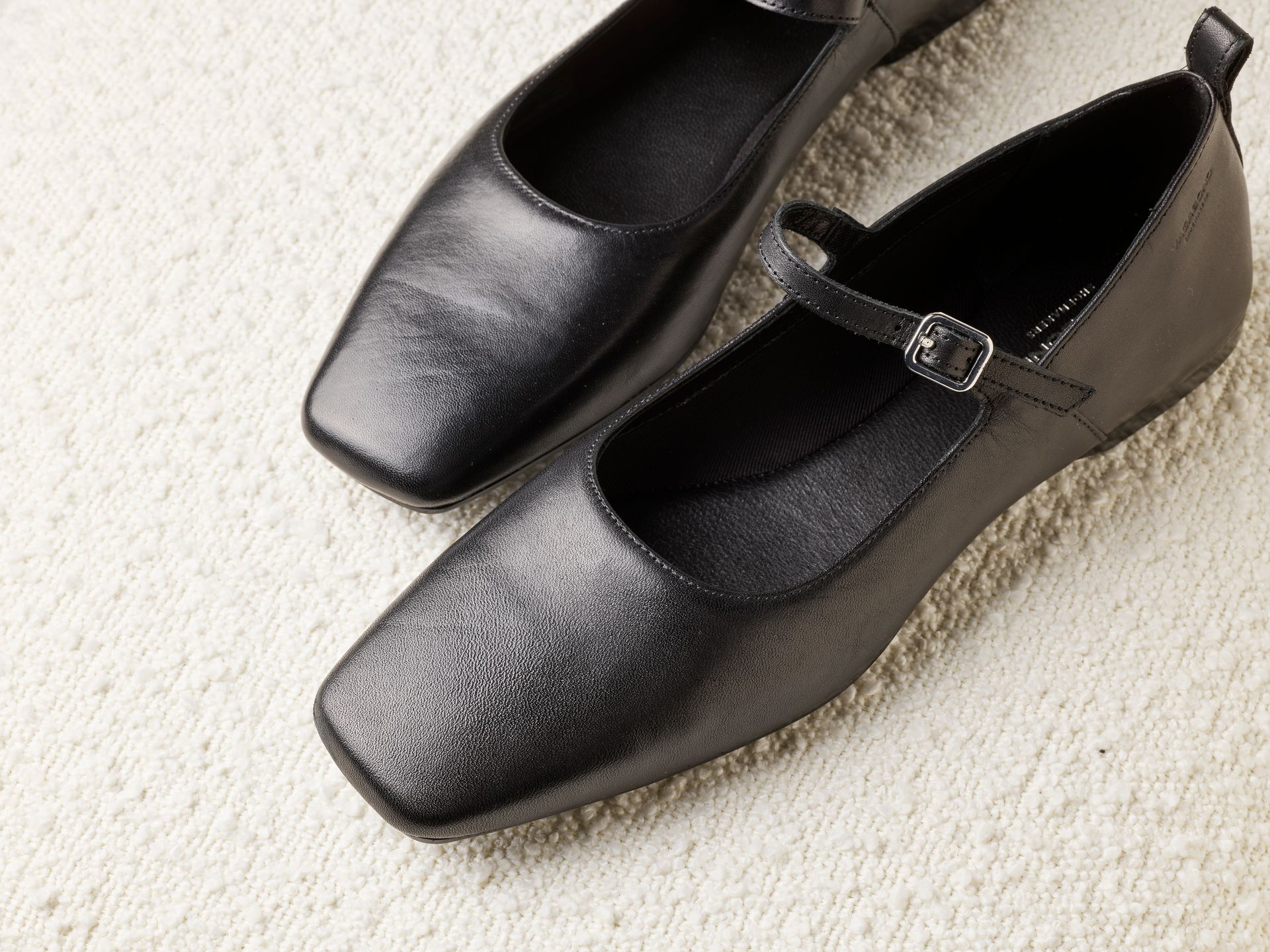 VAGABOND 7101 Black VAGABOND