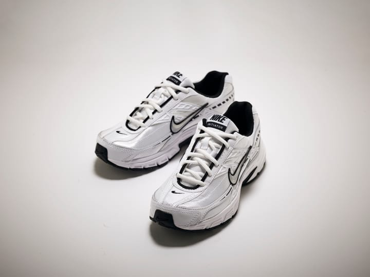 NIKE White/Metallic NIKE NIKE White/Metallic NIKE