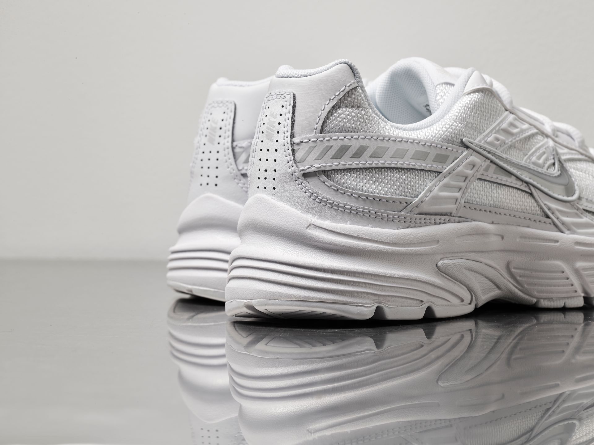 NIKE  White/ Metallic NIKE
