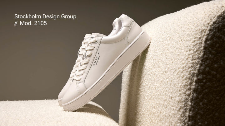 Hvite sneakers fra Stockholm Design Group