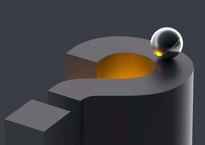 Grå 3D-frågetecken med en ihålig orange mittsektion och en reflekterande metallkula placerad på kanten mot en mörk bakgrund.