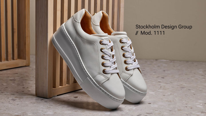 Hvite plattform sko fra Stockholm Design Group.